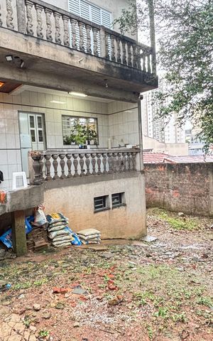 Casa à venda com 160m², 2 quartos e 1 vaga Casa à venda com 160m², 2 quartos e 1 vagaQuintal