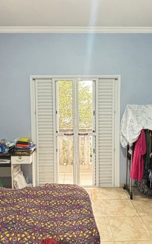 Casa à venda com 160m², 2 quartos e 1 vaga Casa à venda com 160m², 2 quartos e 1 vagaSuíte 2