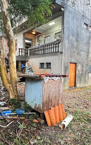 Casa à venda com 160m², 2 quartos e 1 vaga Casa à venda com 160m², 2 quartos e 1 vagaQuintal