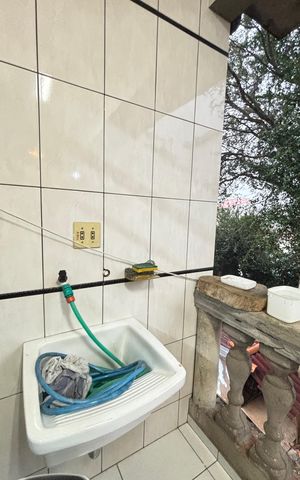 Casa à venda com 160m², 2 quartos e 1 vaga Casa à venda com 160m², 2 quartos e 1 vagaÁrea de Serviço