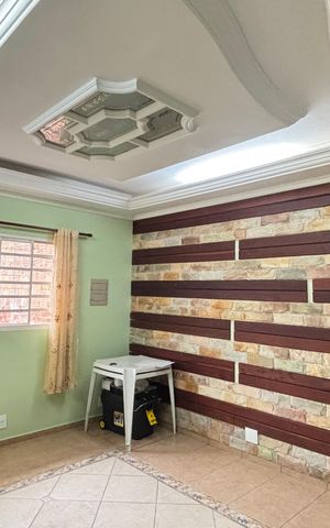 Casa à venda com 160m², 2 quartos e 1 vaga Casa à venda com 160m², 2 quartos e 1 vagaSala