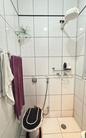 Casa à venda com 160m², 2 quartos e 1 vaga Casa à venda com 160m², 2 quartos e 1 vagaBanheiro da Suíte 1