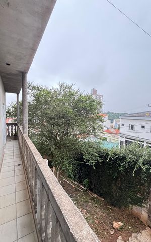 Casa à venda com 160m², 2 quartos e 1 vaga Casa à venda com 160m², 2 quartos e 1 vagaSuíte 1 Varanda