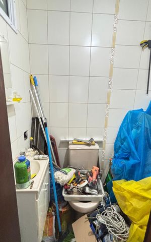 Casa à venda com 160m², 2 quartos e 1 vaga Casa à venda com 160m², 2 quartos e 1 vagaCobertura - Banheiro
