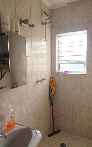 Casa à venda com 257m², 3 quartos e 2 vagasBanheiro 2