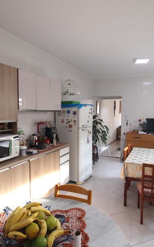 Casa à venda com 257m², 3 quartos e 2 vagasCozinha