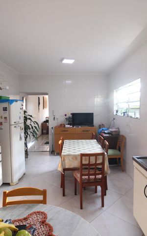 Casa à venda com 257m², 3 quartos e 2 vagasCozinha