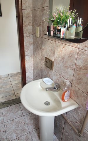 Casa à venda com 257m², 3 quartos e 2 vagasBanheiro 3