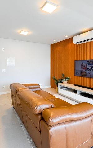 Apartamento à venda com 100m², 3 quartos e 2 vagas Apartamento à venda com 100m², 3 quartos e 2 vagasSala
