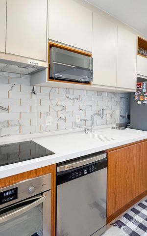 Apartamento à venda com 100m², 3 quartos e 2 vagas Apartamento à venda com 100m², 3 quartos e 2 vagasCozinha