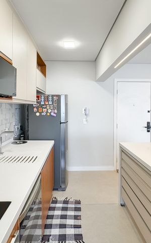 Apartamento à venda com 100m², 3 quartos e 2 vagas Apartamento à venda com 100m², 3 quartos e 2 vagasCozinha