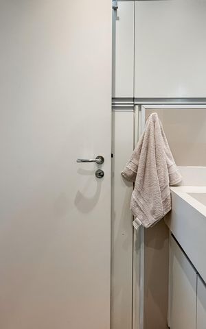 Apartamento à venda com 100m², 3 quartos e 2 vagas Apartamento à venda com 100m², 3 quartos e 2 vagasBanheiro da Suíte