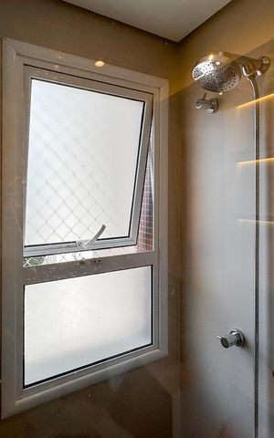 Apartamento à venda com 100m², 3 quartos e 2 vagas Apartamento à venda com 100m², 3 quartos e 2 vagasBanheiro Corredor