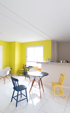 Apartamento à venda com 27m², 1 quarto e 1 vaga Apartamento à venda com 27m², 1 quarto e 1 vagaÁrea comum - Salão de festas