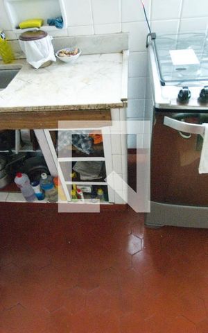 Casa à venda com 130m², 4 quartos e sem vaga