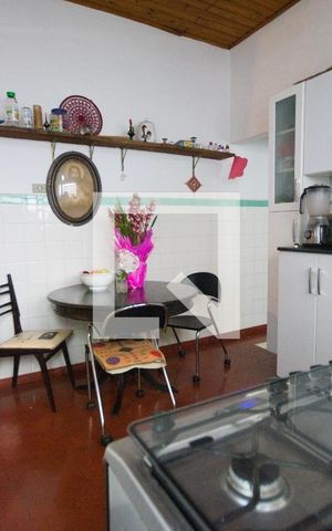 Casa à venda com 130m², 4 quartos e sem vaga