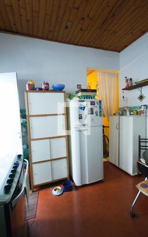 Casa à venda com 130m², 4 quartos e sem vaga