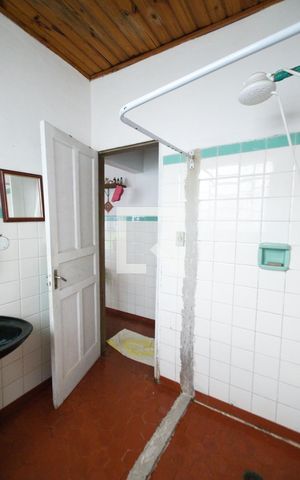 Casa à venda com 130m², 4 quartos e sem vaga