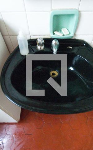 Casa à venda com 130m², 4 quartos e sem vaga