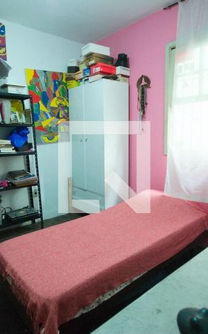 Casa à venda com 130m², 4 quartos e sem vaga