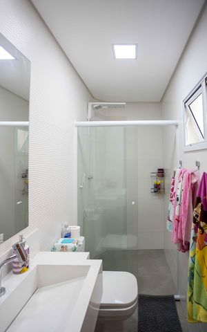 Casa à venda com 240m², 3 quartos e 4 vagasBanheiro do Quarto 2