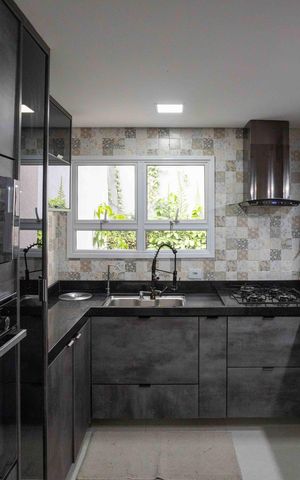 Casa à venda com 240m², 3 quartos e 4 vagasCozinha