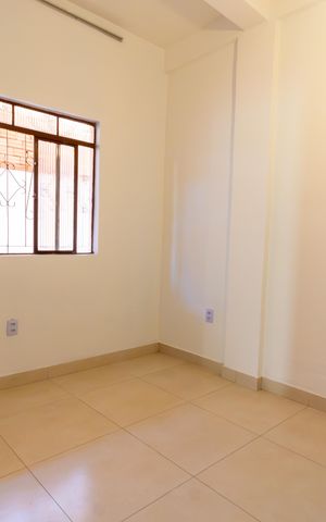Casa à venda com 150m², 3 quartos e 1 vaga Casa à venda com 150m², 3 quartos e 1 vagaSala