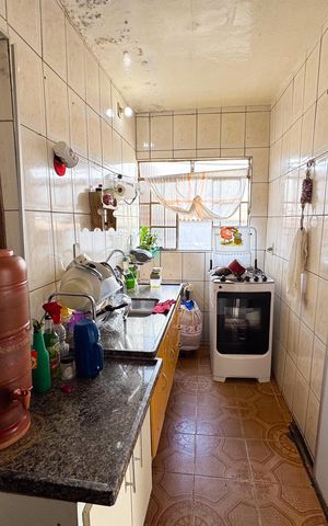 Casa à venda com 360m², 4 quartos e 5 vagas Casa à venda com 360m², 4 quartos e 5 vagasCozinha