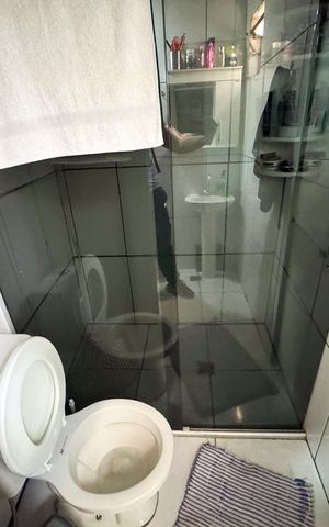 Casa à venda com 360m², 4 quartos e 5 vagas Casa à venda com 360m², 4 quartos e 5 vagasBanheiro