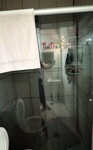 Casa à venda com 360m², 4 quartos e 5 vagas Casa à venda com 360m², 4 quartos e 5 vagasBanheiro