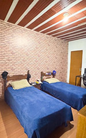 Casa à venda com 360m², 4 quartos e 5 vagas Casa à venda com 360m², 4 quartos e 5 vagasQuarto 3