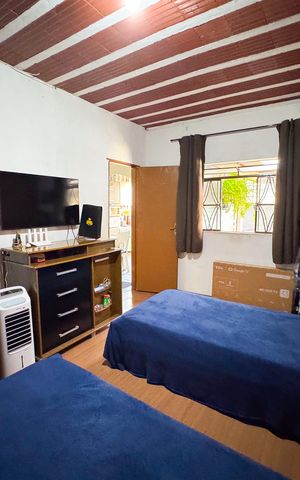 Casa à venda com 360m², 4 quartos e 5 vagas Casa à venda com 360m², 4 quartos e 5 vagasQuarto 3