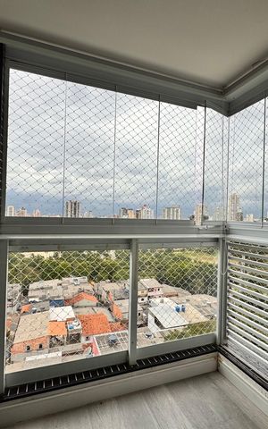 Apartamento à venda com 62m², 2 quartos e 1 vagaSacada da sala