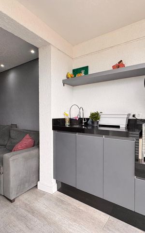 Apartamento à venda com 62m², 2 quartos e 1 vagaSacada da sala