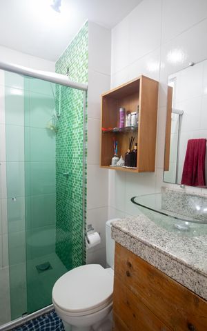 Apartamento à venda com 104m², 2 quartos e 1 vaga Apartamento à venda com 104m², 2 quartos e 1 vagaBanheiro Social