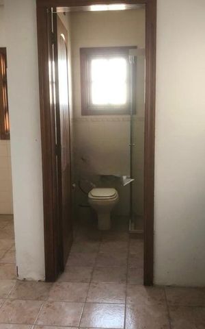 Casa para alugar com 460m², 4 quartos e 4 vagas Casa para alugar com 460m², 4 quartos e 4 vagasBanheiro