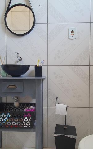Casa para alugar com 38m², 2 quartos e 1 vaga Casa para alugar com 38m², 2 quartos e 1 vagaBanheiro