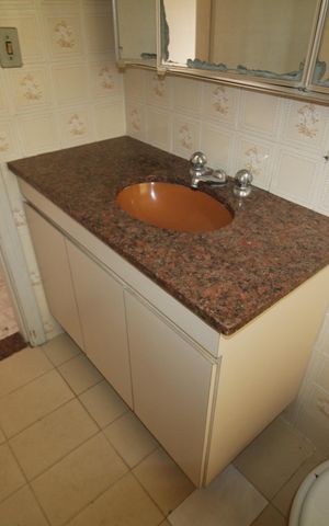 Casa à venda com 336m², 4 quartos e 3 vagasEdícula - Banheiro