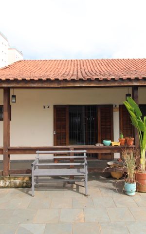 Casa à venda com 336m², 4 quartos e 3 vagasQuintal