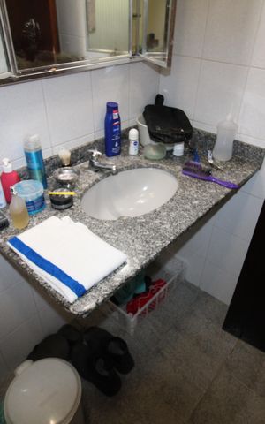 Casa à venda com 336m², 4 quartos e 3 vagasBanheiro 4