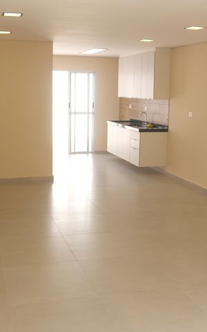 Casa para alugar com 220m², 4 quartos e 2 vagasSala