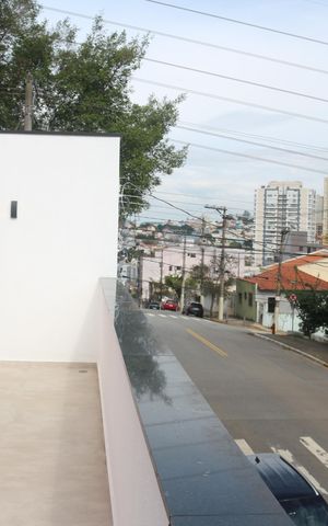 Casa para alugar com 220m², 4 quartos e 2 vagasVaranda