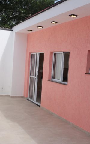 Casa para alugar com 220m², 4 quartos e 2 vagasQuintal