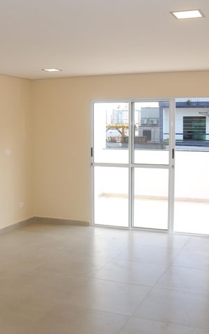Casa para alugar com 220m², 4 quartos e 2 vagasSala