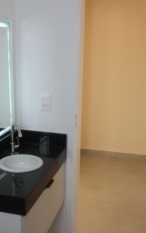 Casa para alugar com 220m², 4 quartos e 2 vagasBanheiro Social