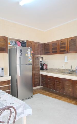Casa à venda com 200m², 4 quartos e 2 vagasCozinha
