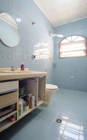 Casa à venda com 200m², 4 quartos e 2 vagasBanheiro Social