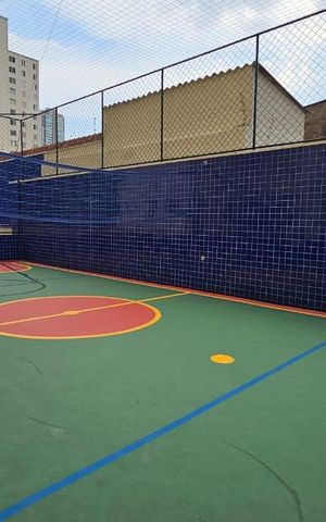 Apartamento à venda com 151m², 3 quartos e 3 vagas Apartamento à venda com 151m², 3 quartos e 3 vagasÁrea comum - Quadra
