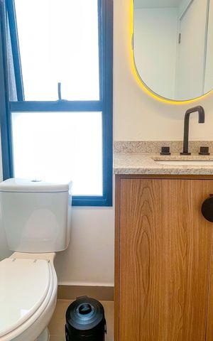 Apartamento para alugar com 100m², 2 quartos e 2 vagas Apartamento para alugar com 100m², 2 quartos e 2 vagasBanheiro da Suíte 1