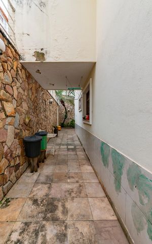 Casa à venda com 282m², 4 quartos e 3 vagasQuintal